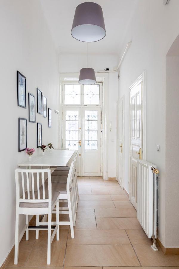 Deluxe Cozy Home In The Heart Of Budapest Exterior photo